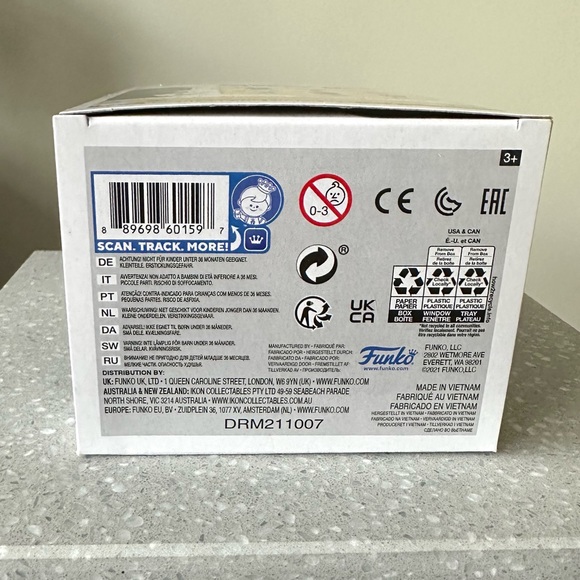 NIB Funko Scooby-Doo Phantom Shadow Pop! GITD Special Edition - Picture 2 of 5